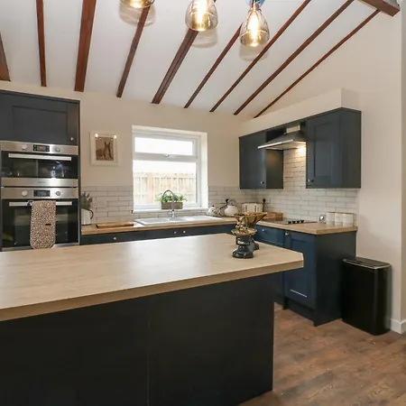 Parkers House * Alston