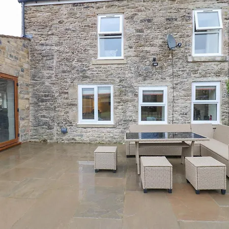 Parkers House * Alston